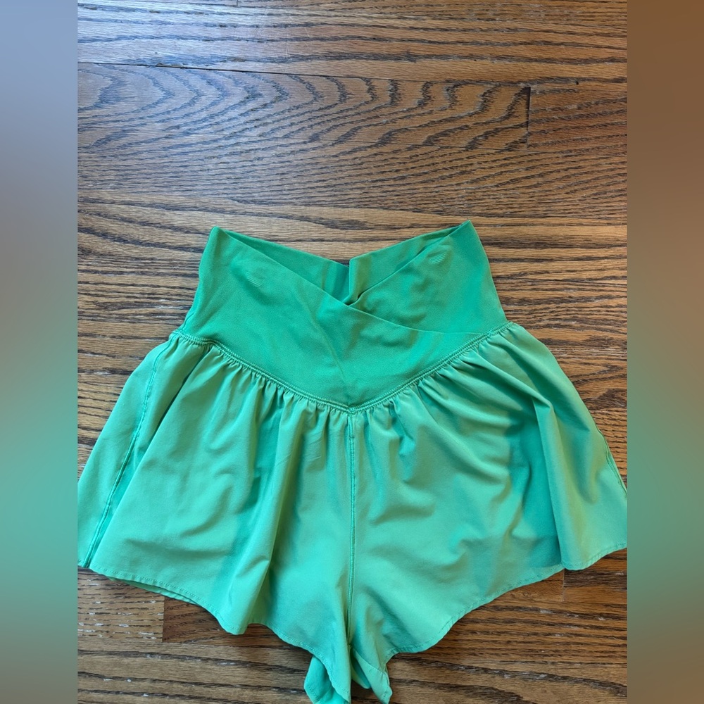 Aerie Green Crossover shorts